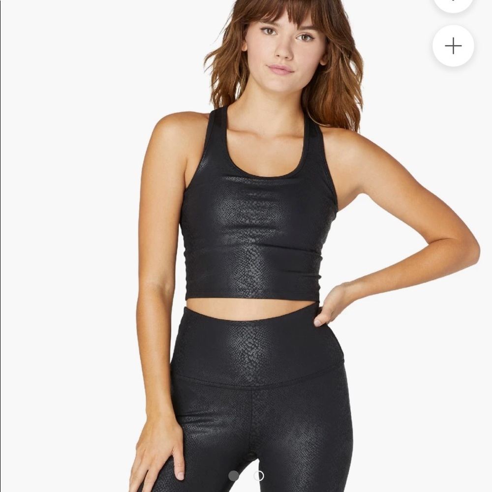 NWT Beyond Yoga viper leggings and crop set